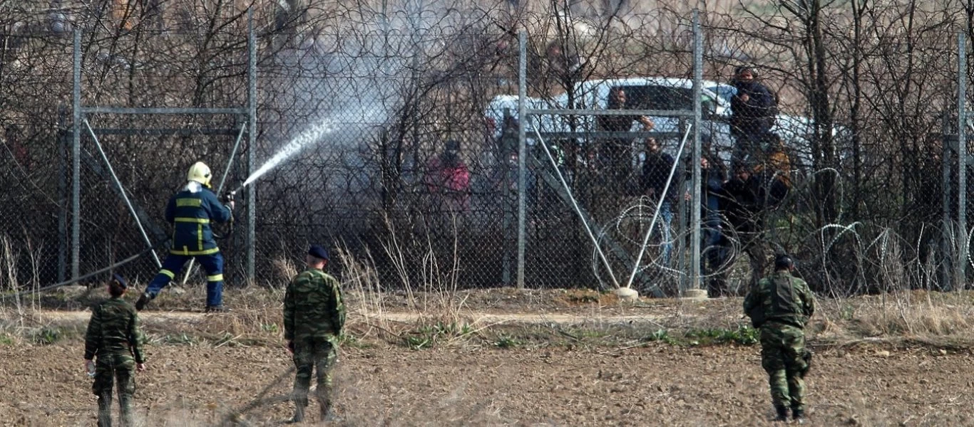 Βίντεο: Αλλοδαποί άναψαν φωτιές στα σύνορα στις Καστανιές του Έβρου